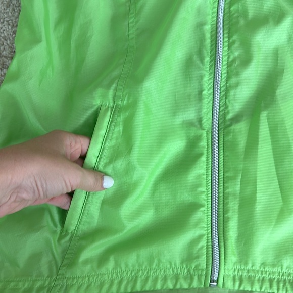 4/$20 ZELLA lime Green lightweight windbreaker women’s size large - Picture 2 of 9